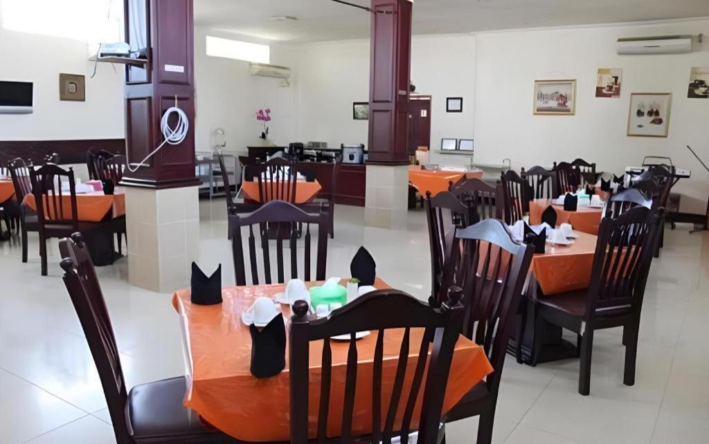Hotel Dynasty Tarakan Luaran gambar