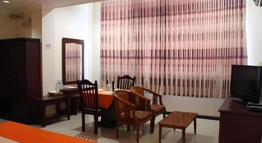 Hotel Dynasty Tarakan Luaran gambar